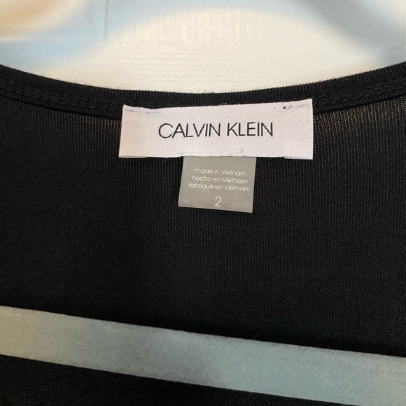 Beautiful black Calvin Klein midi dress. Wrap around - Picture 4 of 4